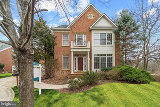 7969 Blitz Ct, Dunn Loring, VA 22027