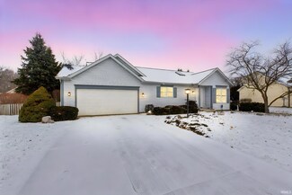10455 Courtney Ln, Granger, IN 46530