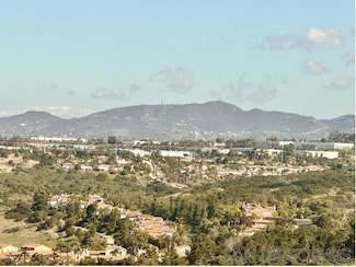 6522 Corte Montecito, Carlsbad, CA 92009