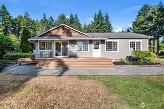 1851 NW Saenz Ln, Bremerton, WA 98311