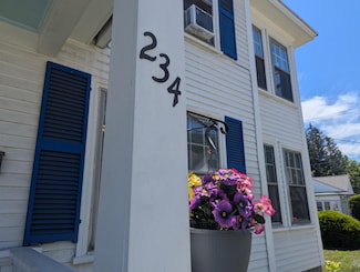 234 High St, Somersworth, NH 03878
