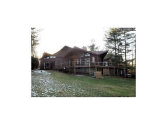351 Bass Ln, Senecaville, OH 43780