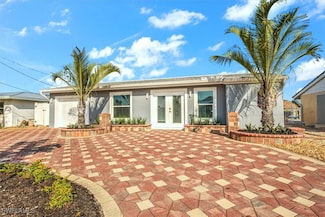 127 Albatross St, Fort Myers Beach, FL 33931