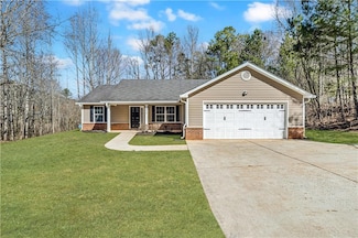 217 Lamb Rd, Moreland, GA 30259