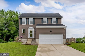3 Lake Cir, Carneys Point, NJ 08069