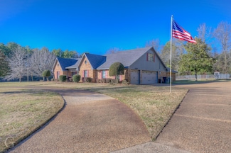 111 White Rd, Frierson, LA 71027