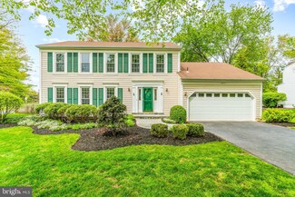 12614 Heritage Farm Ln, Herndon, VA 20171