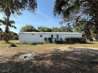 1277 Derby Ln, Moore Haven, FL 33471