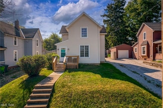146 21st St NW, Barberton, OH 44203