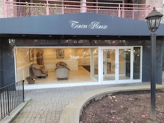 43-25 Douglaston Pkwy Unit 4J, Little Neck, NY 11363