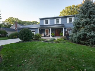 557 Tamiami Trail, Akron, OH 44303