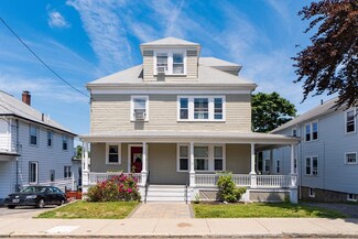 9 Floyd St, Winthrop, MA 02152
