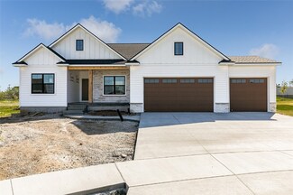 1060 Archer Dr, Marion, IA 52302