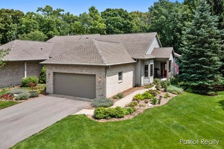 1710 Big Timber Ct NE, Grand Rapids, MI 49505