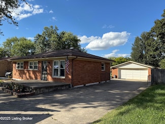 6113 Chambers Way, Louisville, KY 40229