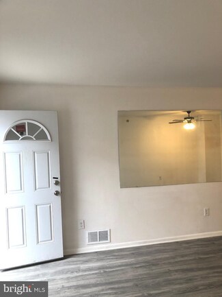 1813 W Pratt St, Baltimore, MD 21223