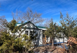 7249 N Quail Run Rd, Ozawkie, KS 66070