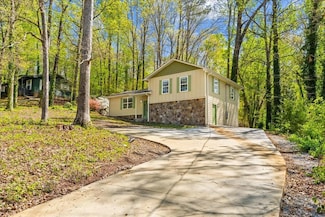 638 Pine Oaks Dr, Tunnel Hill, GA 30755