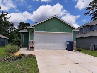 12970 Sorrento Bay Dr, Willis, TX 77318