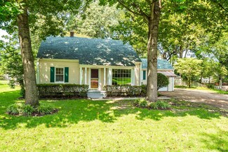 2481 Arthur Rd, Germantown, TN 38138
