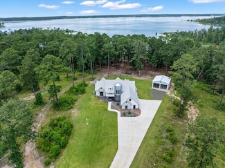 705 Private Road 6028, Brookeland, TX 75931