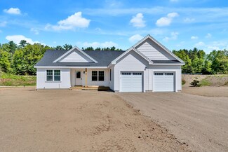 3 Heritage Dr, Berwick, ME 03901