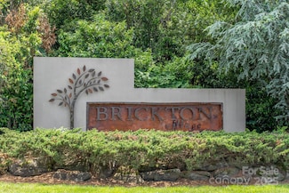 142 Brickton Village Cir Unit 103, Fletcher, NC 28732