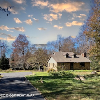 1171 Little Billy Ln, Tobyhanna, PA 18466