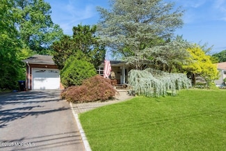 57 Jensen St, East Brunswick, NJ 08816