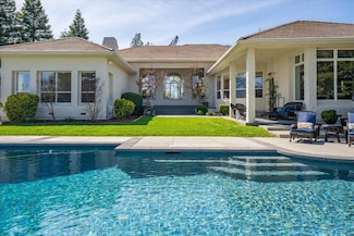 15888 El Camino Robles Rd, Redding, CA 96001