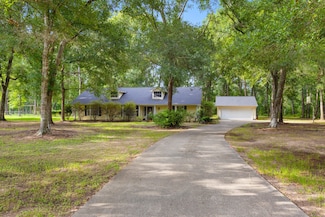 21894 Roberts Ln, New Caney, TX 77357