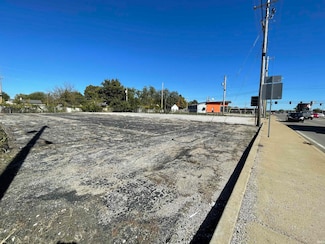 940 Diamond Ave, Evansville, IN 47711