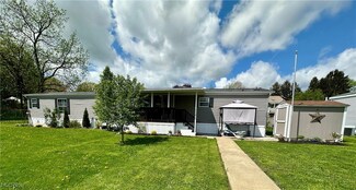 110 Amanda St, Barberton, OH 44202