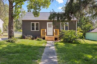 715 6th Ave, Coralville, IA 52241