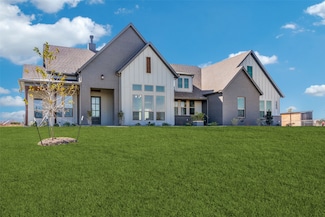 560 Aermotor Loop, Weatherford, TX 76085