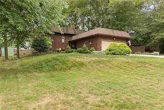 315 Fawnwood Dr, Tallmadge, OH 44278