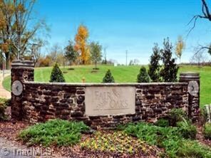 3973 Valley View Cir, Clemmons, NC 27012