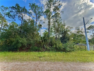 3605 54th St W, Lehigh Acres, FL 33971
