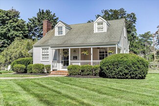 5 Carlile Terrace, Little Silver, NJ 07739