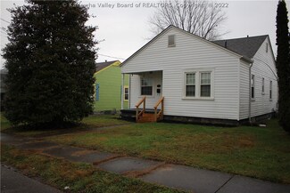 320 20th St, Dunbar, WV 25064