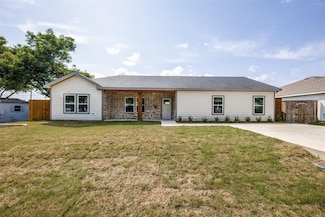 221 Kimbell St, Mesquite, TX 75149