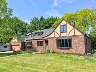 620 Grant St, Stoughton, WI 53589