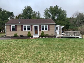 154 Tremont St, Carver, MA 02330