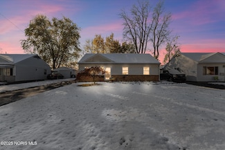 3407 Forest Grove Dr, Toledo, OH 43623