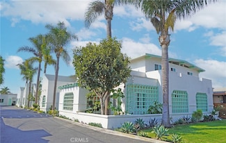 311 W Wilson St, Costa Mesa, CA 92627