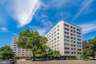 2475 Virginia Ave NW Unit 621, Washington, DC 20037