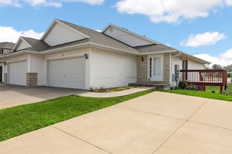 3734 Stoneview Cir SW Unit 3734, Cedar Rapids, IA 52404