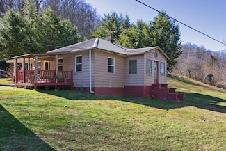 146 Mills Grocery Rd, Herndon, WV 24726