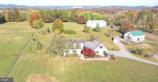 144 Middle Creek Rd, Gilbertsville, PA 19525