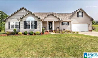 4345 Walnut St, Albertville, AL 35950